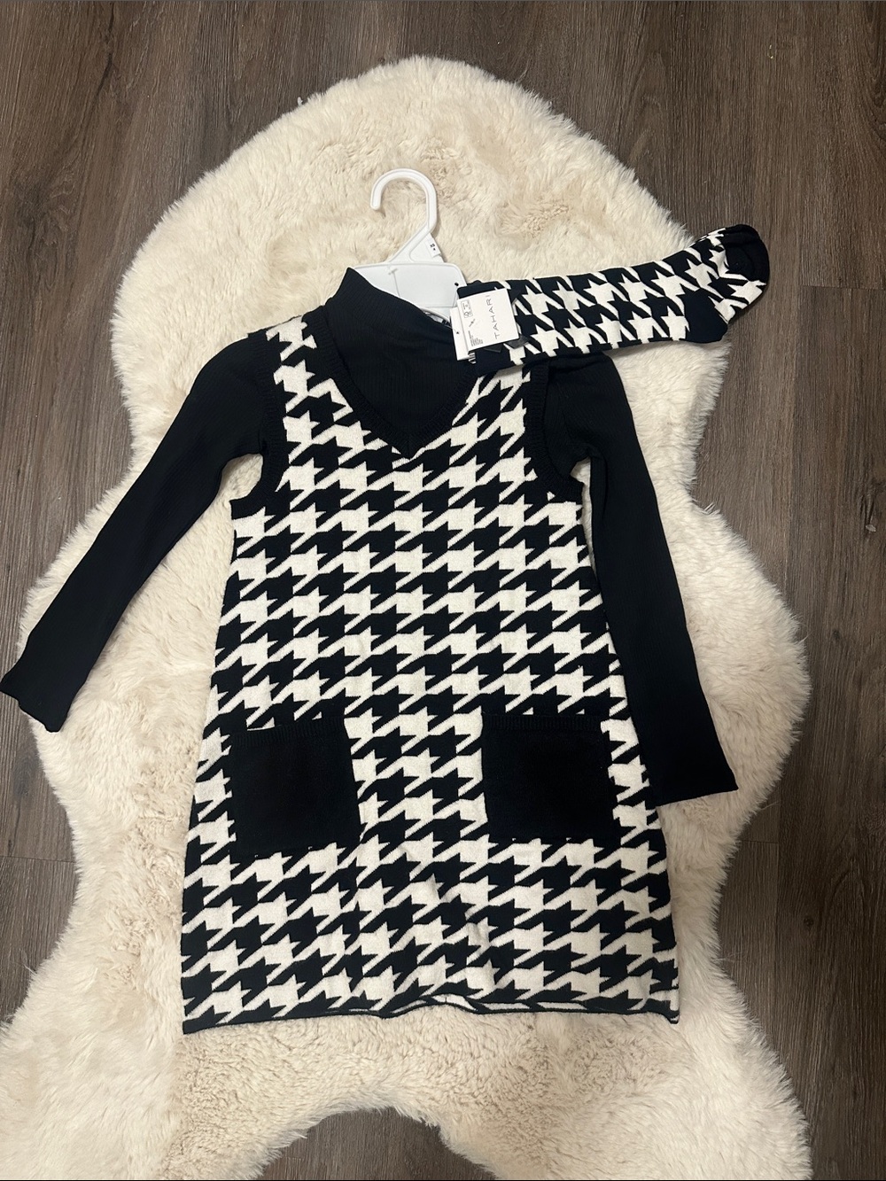 Black & White Houndstooth Knit Girls Dress size 4